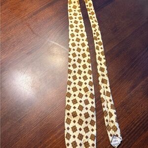 Lanvin Paris-Newyork all silk Patterned Tie